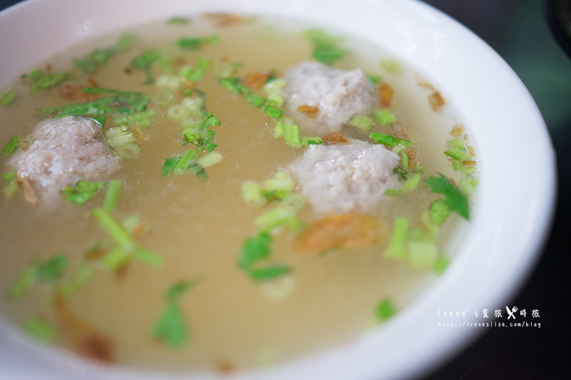 【三重】捷運菜寮站美食/好吃的彩色水餃，假日限定的五彩開運餃/雙麻麵也不遜色於水餃．頂味執餃