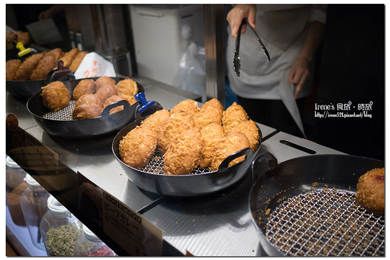 【大阪－美食】各種風味的咖哩都有，還有好吃的半熟蛋咖哩麵包． 天馬 咖喱＆カレーパン