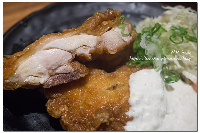 【桃園】華泰名品城美食，來自東京的美味雞拉麵．雞玉錦拉麵