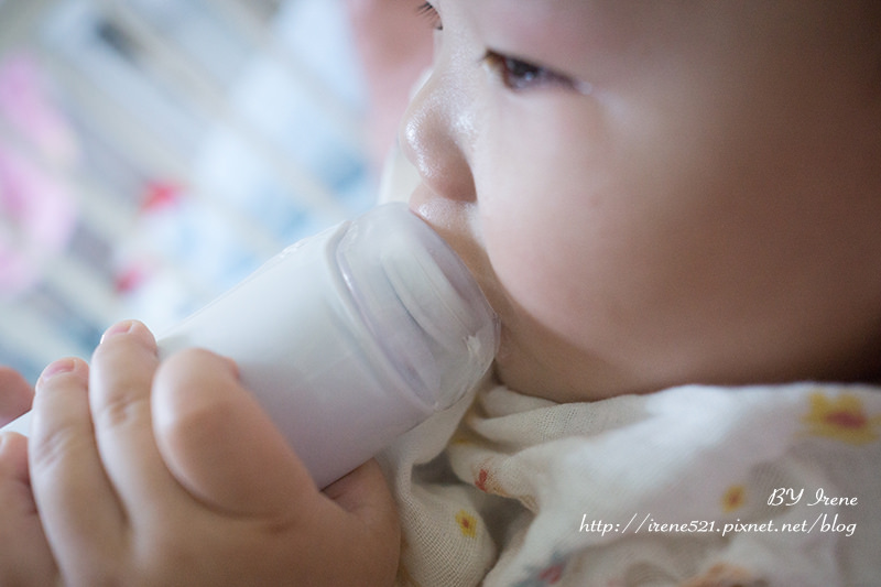 【育兒用品】集母乳袋、拋棄式奶瓶、副食品餵食器於一身，Kiinde拋棄式奶瓶