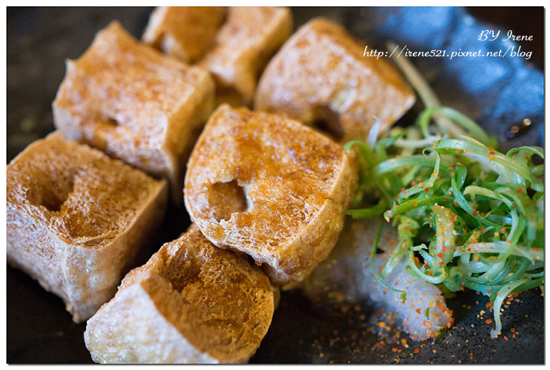 【台北松山區】平價美食，蒜香濃郁的湯頭．三友拉麵