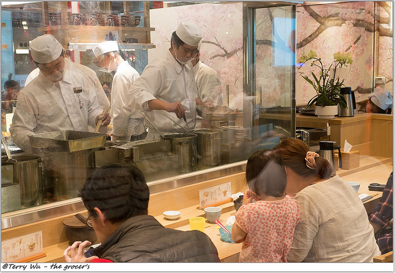 【泰瑞食記】日本人氣天丼專門店 金子半之助 終於有引進台灣了 , 剛開幕人潮很鬼扯也是很正常的無誤!!