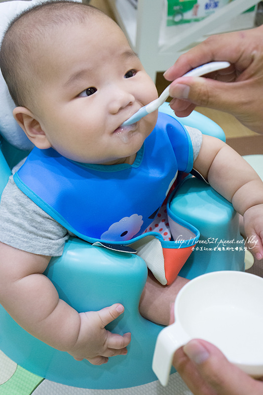 【育兒】餵食副食品的好幫手．Anbebe二代加大款幫寶椅