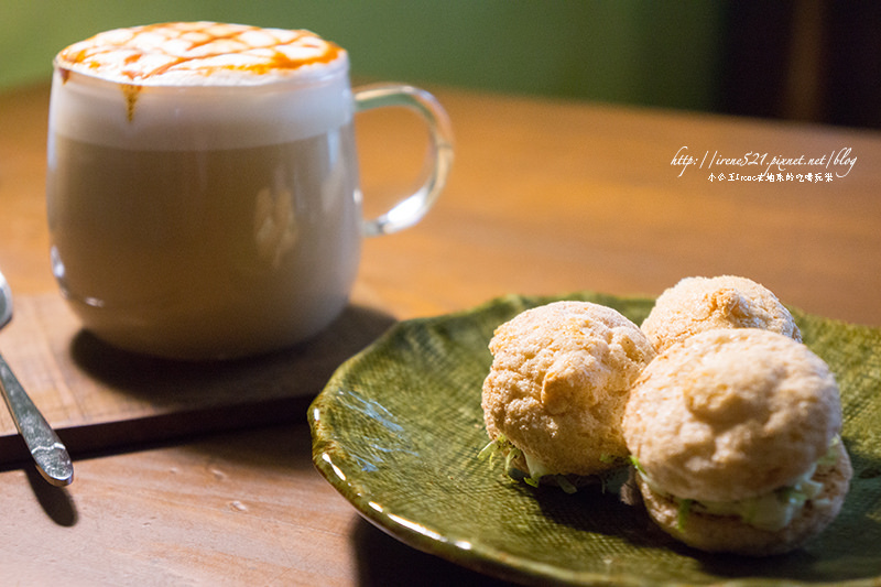 【台南東區】偽文青咖啡又一家，手做的隱藏甜點好迷人．穿牆貓 @Irene&#039;s 食旅．時旅