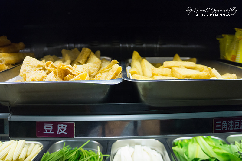 【台北大安區】比臉還大的火鍋肉片，百種的火鍋食材．蒙古紅 蒙古火鍋