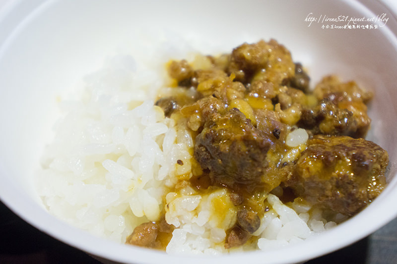 【台北大安區】比臉還大的火鍋肉片，百種的火鍋食材．蒙古紅 蒙古火鍋