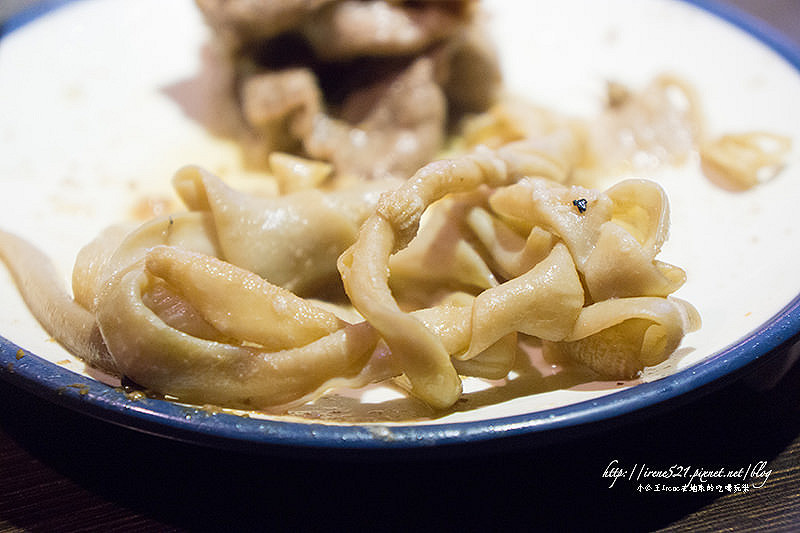 【台北大安區】比臉還大的火鍋肉片，百種的火鍋食材．蒙古紅 蒙古火鍋