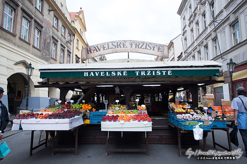 【捷克-布拉格】體驗當地的市集，融入布拉格的生活．哈維爾市集Havelské Tržiště @Irene&#039;s 食旅．時旅