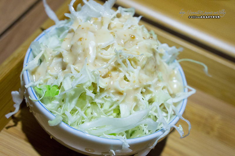 【蘆洲】料多滿足，可惜白飯不夠到位．滿燒肉丼食堂