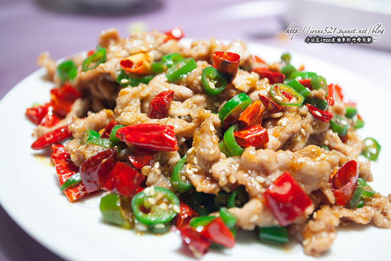 【台北大同區】創意川菜，盤中的紅豔美饌 挑逗舌尖的悸動．開飯川食堂