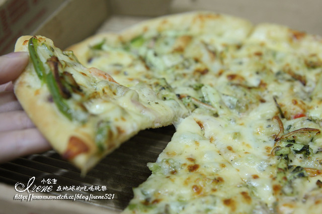 【試吃】新品輕Q餅皮披薩．必勝客Pizza Hut @Irene&#039;s 食旅．時旅