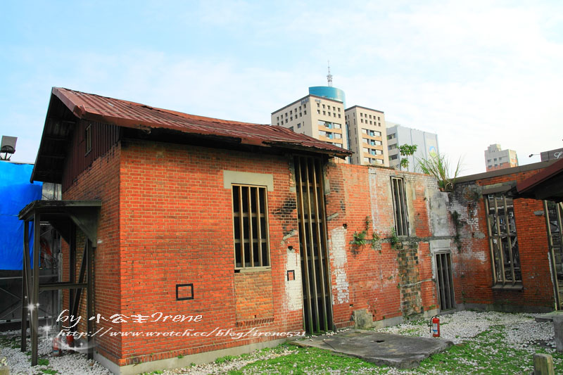 【台北】街頭出現大黃蜂．萬華406廣場