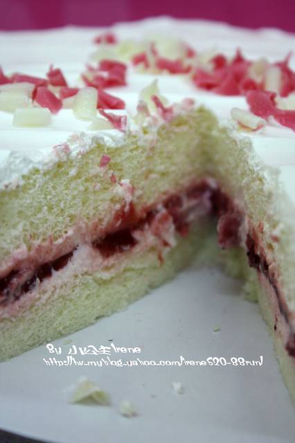 【自由之丘】膠原草莓蛋糕