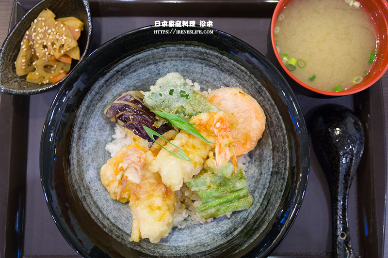 即時熱門文章：【三重】日本爺爺開的家庭料理店，此起彼落的日文對話，宛如置身日本，料理很日本家常味．日本家庭料理 松本
