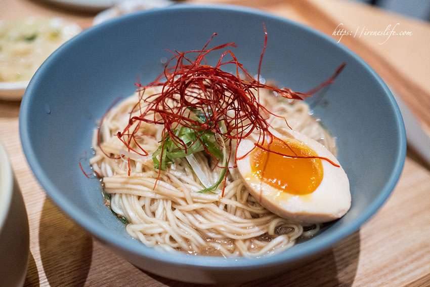 【台北松山區】富錦街美食，來自宜蘭30年的老麵店，民生社區文青登場．鬧聚 HUBBUB