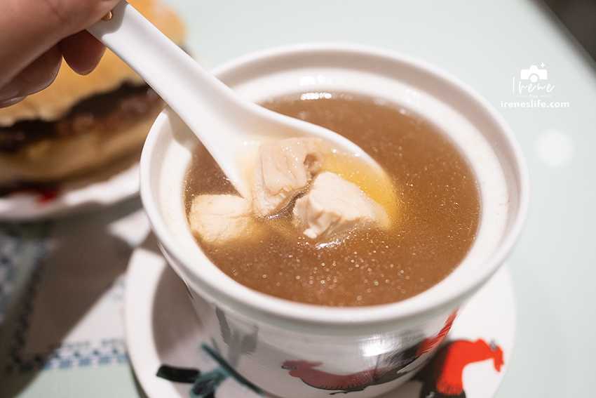 【桃園】一秒到香港！裝潢超復古的香港茶餐廳，近桃園火車站、桃園77藝文町．美生餐室