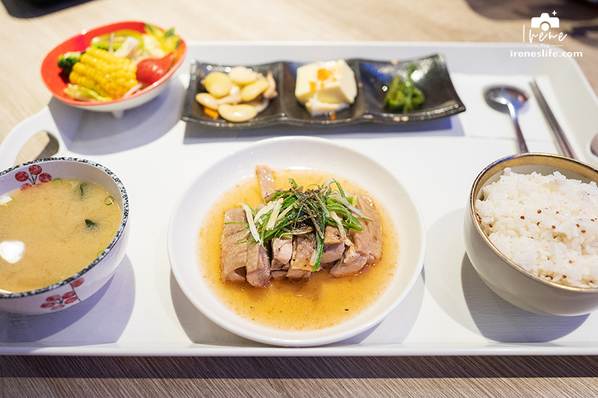 【泰山】貨櫃屋改造的日式食堂，220元就能吃到鰻魚飯套餐！各式餐點也都只要百來元．Masa食堂