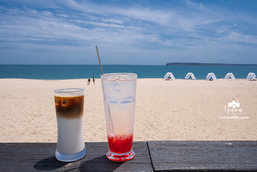 即時熱門文章：澎湖咖啡店推薦，隱藏於嵵裡沙灘內的馬公海景咖啡，咖啡搭配湛藍的無敵海景超療癒