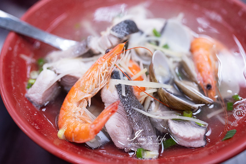 即時熱門文章：南方澳平價海鮮推薦，人滿為患的排隊美食，一碗只要69元的鮮魚湯料多味美，粥麵飯個個超大碗