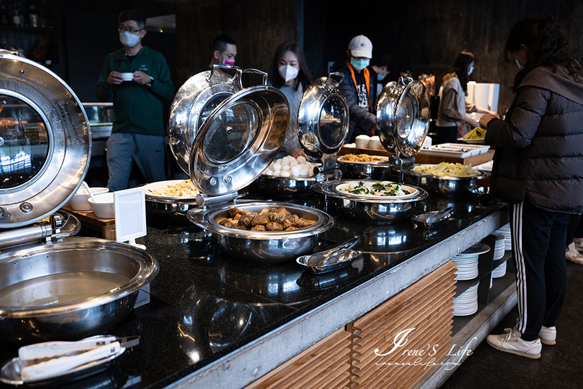 嘉義親子飯店｜獨棟兒童遊戲室、二層樓高溜滑梯，還設有寵物專屬房間、擁抱夜景的高空酒吧