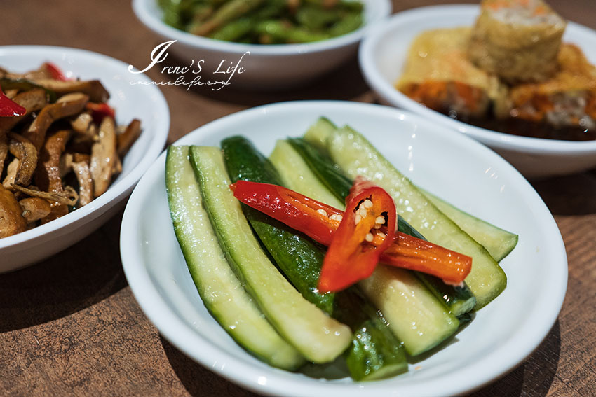 京站美食｜新店人氣山東小館新品牌，一個人也能輕鬆吃，絲瓜蝦仁湯包薄透多汁好清爽