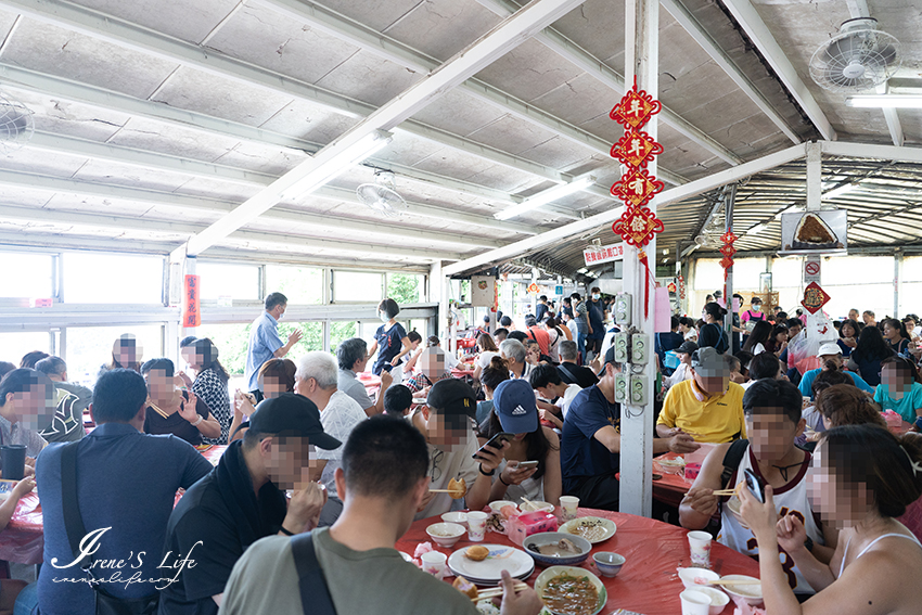 陽明山竹子湖人氣最高的青菜園，不論平日假日都客滿，價格親民、白斬雞有夠讚