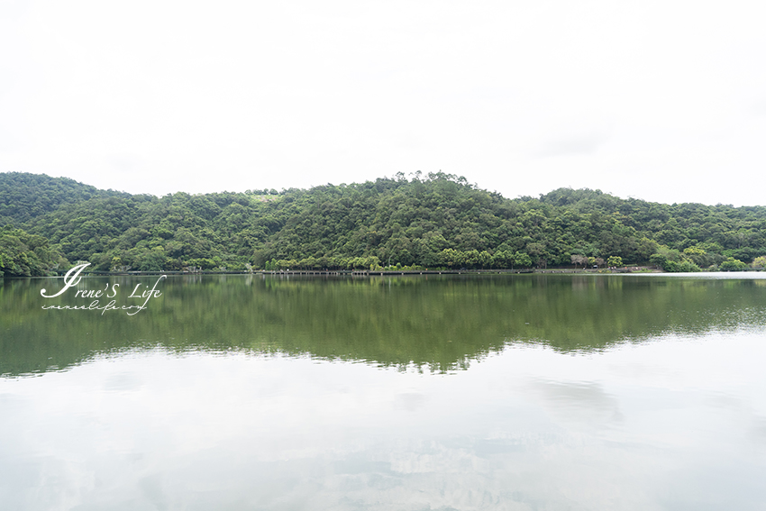 宜蘭礁溪唯美環湖步道，湖光山色相伴，還有小朋友最愛的大碗公溜滑梯