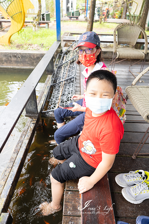 宜蘭景點｜生態瓶DIY、戲水區、釣魚體驗、魚咬腳皮、滑竹筏、腳踩雲霄飛車，親子共遊好去處