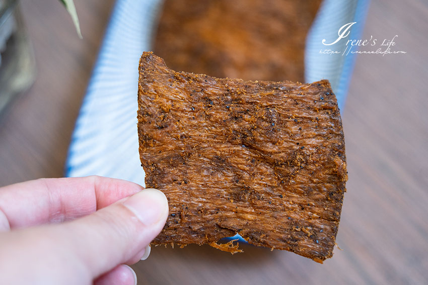 人氣團購美食｜大人小孩都愛吃的植物肉乾，木直肉乾口味多又有咀嚼感，蔬食葷食者必吃