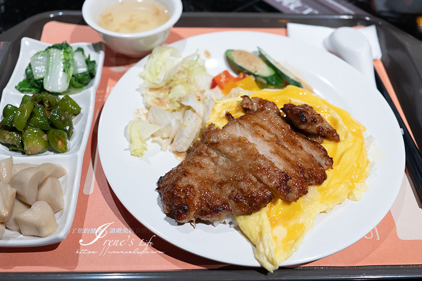 誠品生活南西店美食街｜阿花蕎麥麵入駐美食街，最便宜190元附三款小菜還有一碗湯