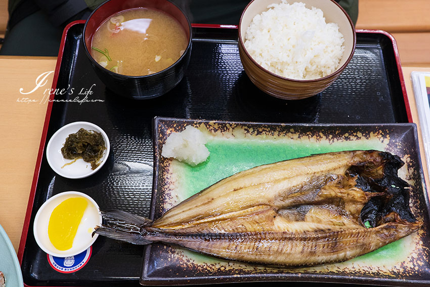 札幌場外市場吃現撈帝王蟹！早餐就吃痛風餐，杉山水産 根室かに市場一蟹二吃超滿足