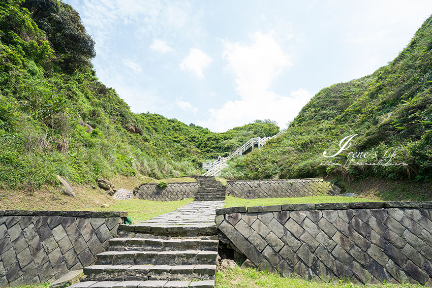 基隆親子步道推薦，八斗子望幽(忘憂)谷步道輕鬆好走風景美，有停車場好停車