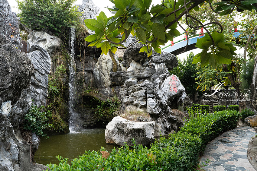 雲林免費景點，超美的庭園迷宮，居高臨下的彩虹橋，全程走完至少要一個小時