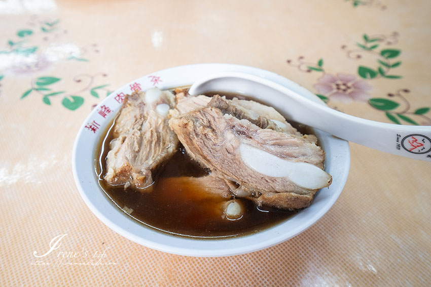 吉隆坡美食推薦｜老字號人氣肉骨茶店，一早就吃新峰肉骨茶，連在地人都來吃