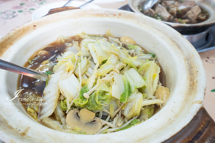 吉隆坡美食推薦｜老字號人氣肉骨茶店，一早就吃新峰肉骨茶，連在地人都來吃