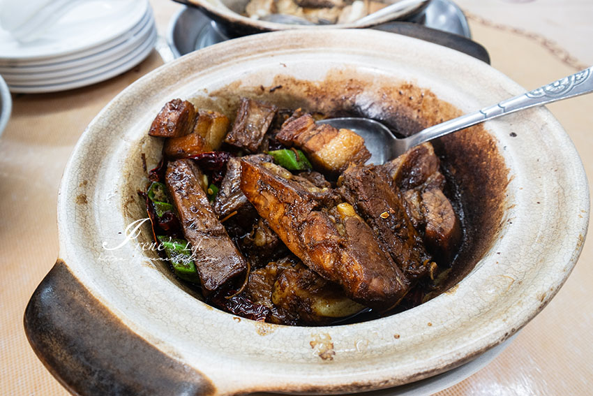 吉隆坡美食推薦｜老字號人氣肉骨茶店，一早就吃新峰肉骨茶，連在地人都來吃