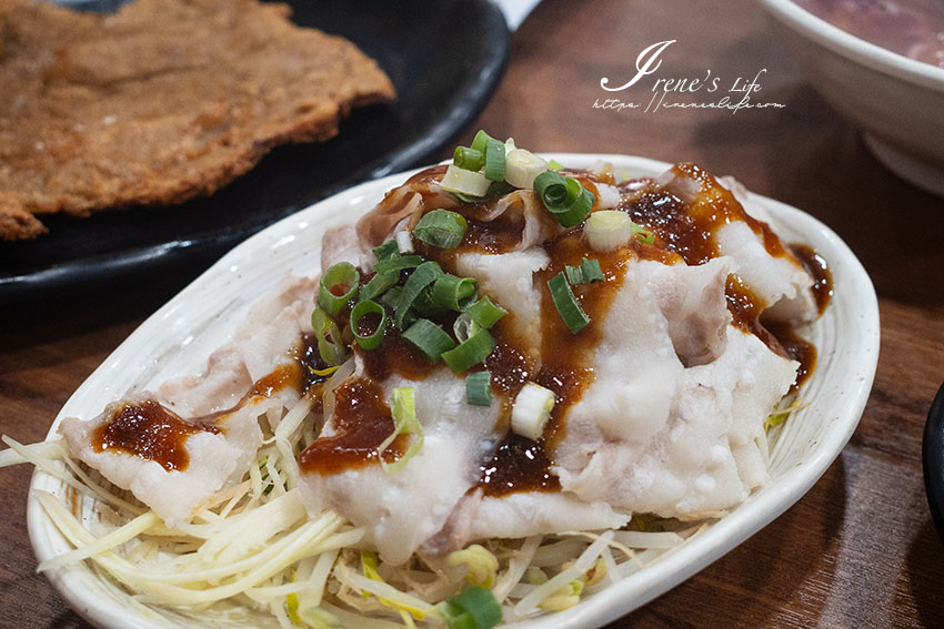 中正南路新開幕的古早味小吃，海鮮粥、海鮮麵、鮮蚵魯肉飯、蚵仔煎、丼飯便當全都有