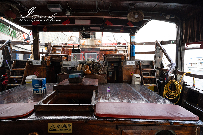 搭乘古老中式帆船鴨靈號遊維多利亞港，搭船地點、門票購買、鴨靈號船上介紹