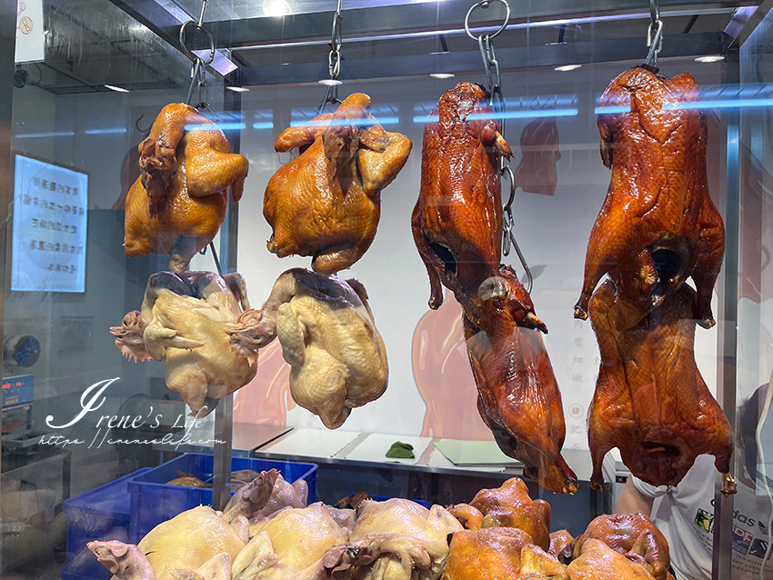 半隻烤鴨只要200元！台北市最便宜的烤鴨就在這，一開門營業就湧入人潮