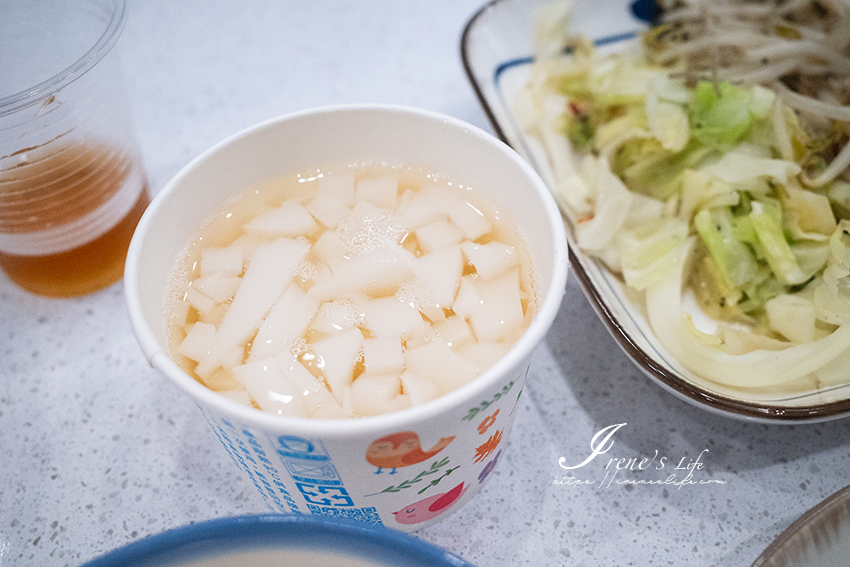 三重素食鐵板燒｜只能現場排隊不能預約，內用白飯、熱湯、飲料、甜點無限供應