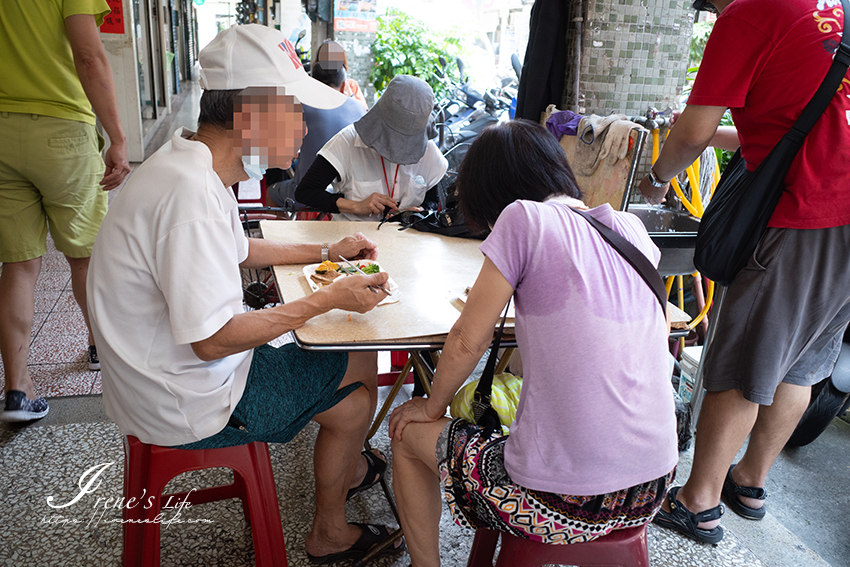 石牌超狂150元素食自助餐吃到飽，小孩只要60元，超過40道豐富菜色隨意夾，不用擔心價格