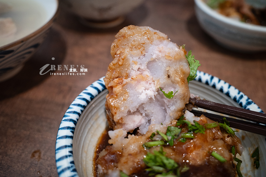 萬華在地近80年老店，搬到巷子內超隱密但古色古香有冷氣，芋頭控必吃真材實料的芋粿