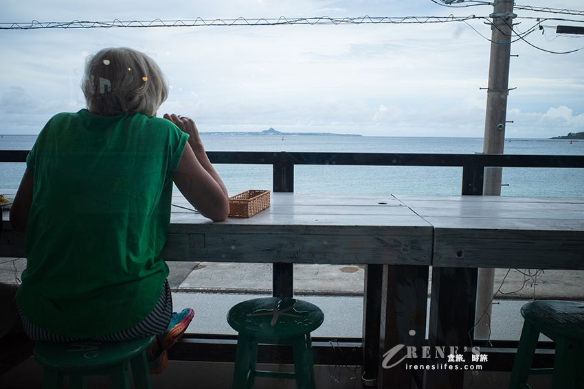 沖繩北部全海景咖啡廳，七點就開始營業吃早餐，水果三明治和法式吐司都超好吃